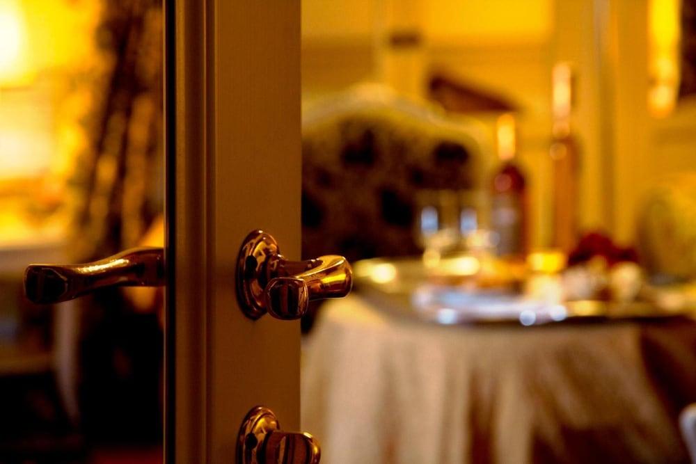 Castello Di Leonina Relais - Adults Only 호텔 시에나 외부 사진